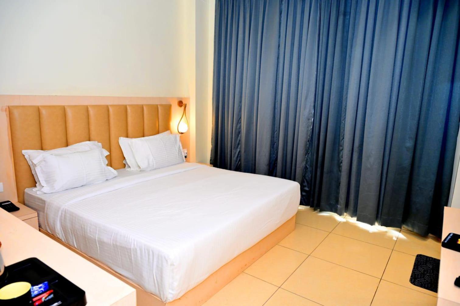 Hotel Shree Ji Inn Rāipur Eksteriør billede